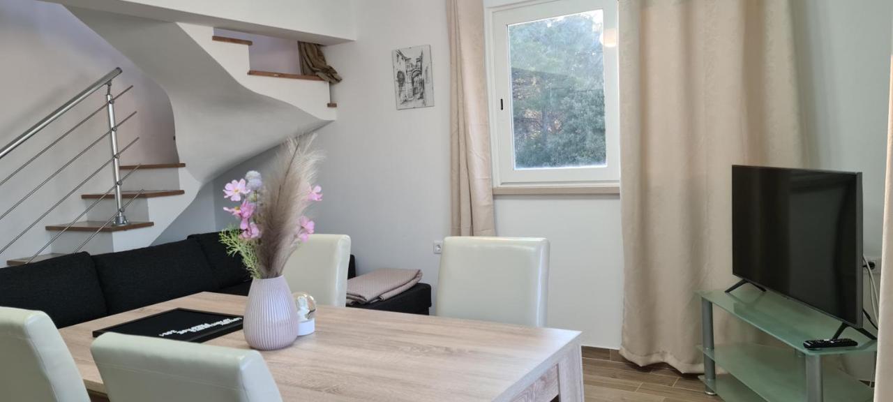 Luxury Apartments Oasis 룸바르다 외부 사진