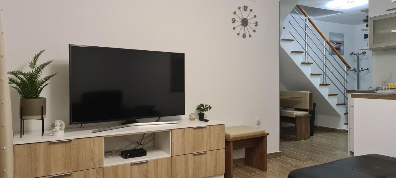Luxury Apartments Oasis 룸바르다 외부 사진